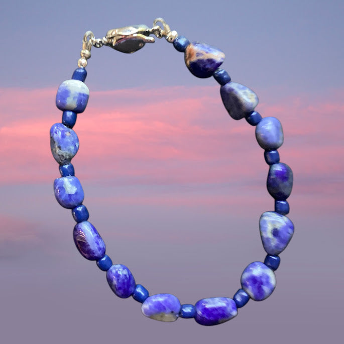 -Blue Stone Beaded Bracelet With Clasp