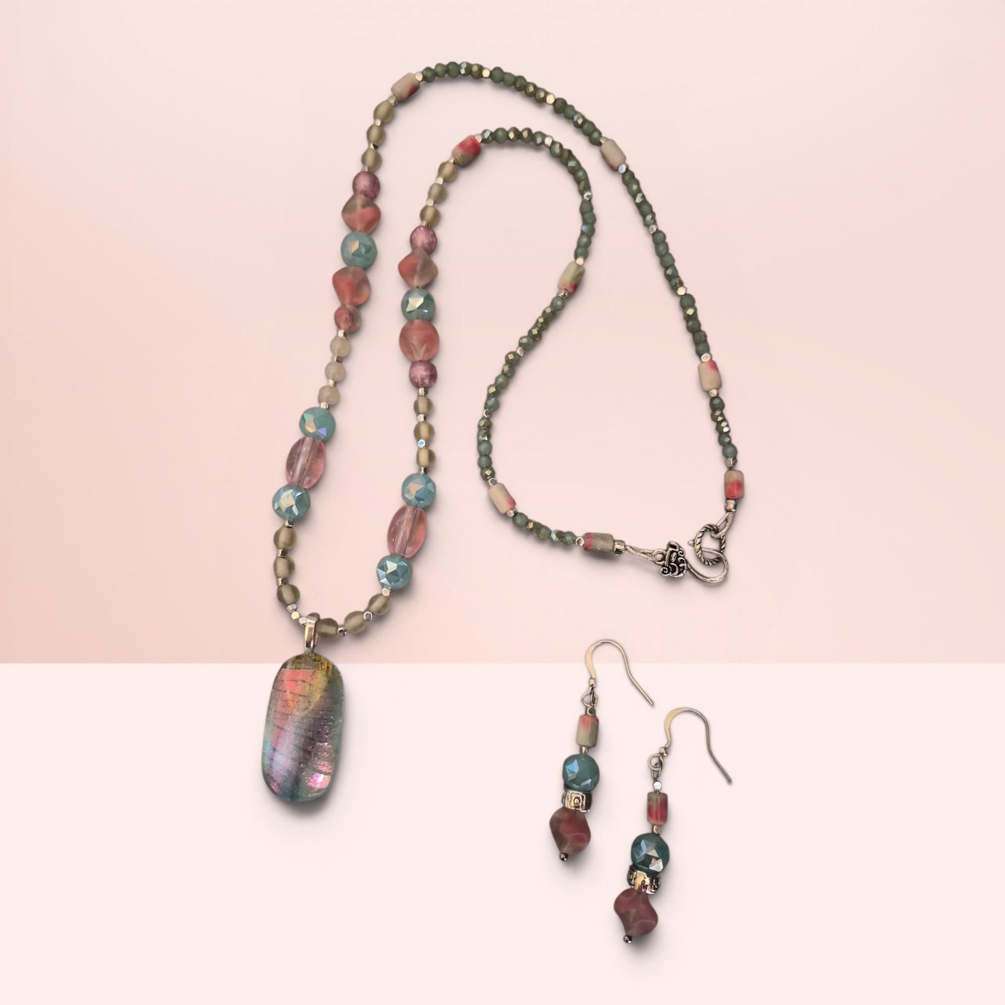 '-Artisan Beaded Necklace and Earring Jewelry Set