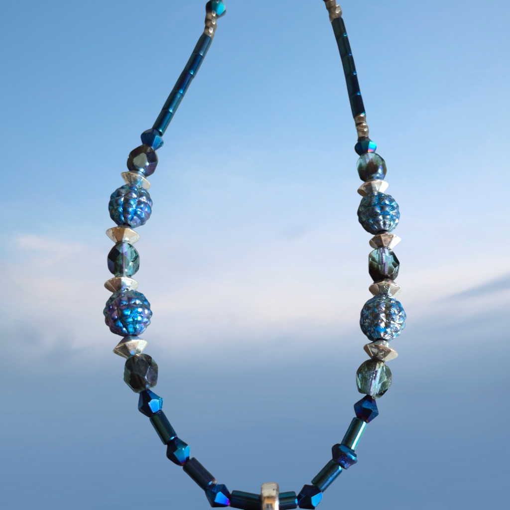 -Artisan Beaded Necklace and Bracelet Jewelry Set