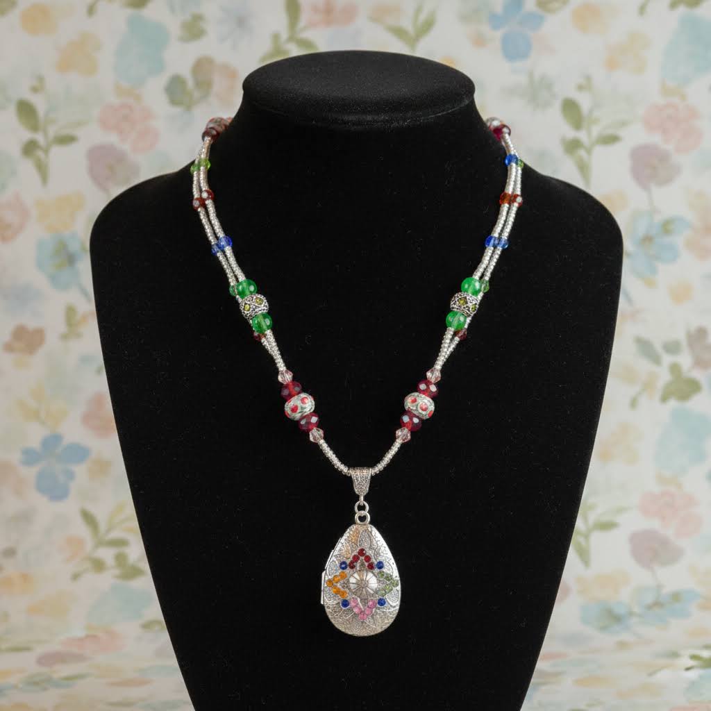 Teardrop Pendant Necklace